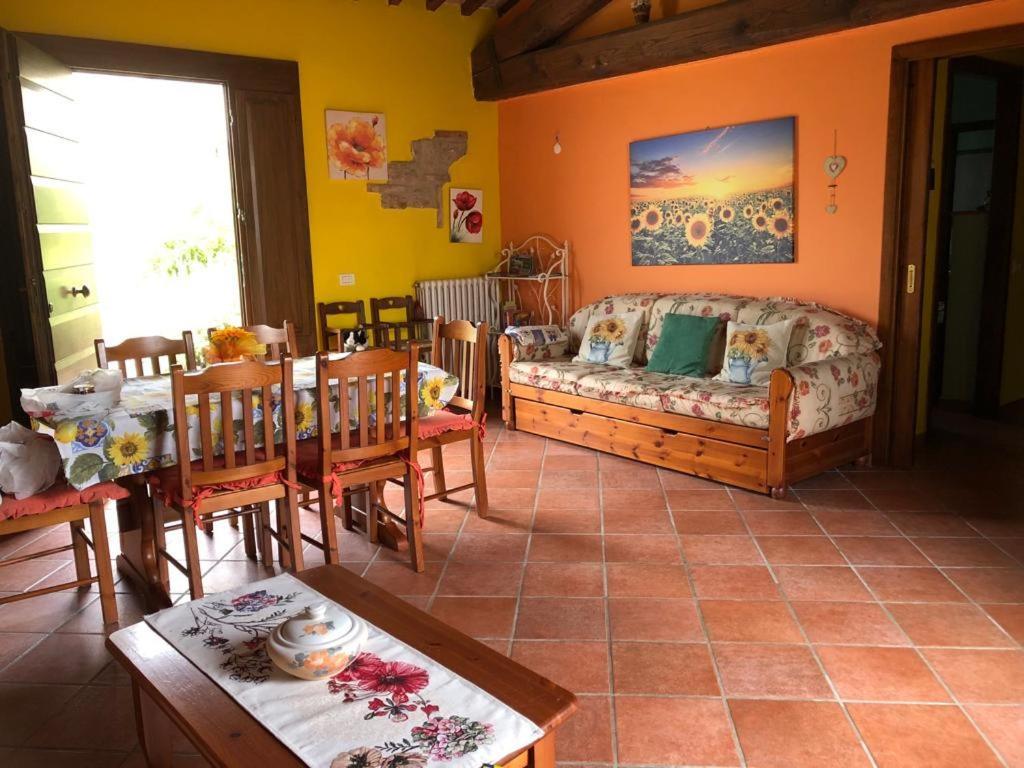 Casa Country House Girasole Vakantie Huis-Wakacje Huis Asciano Exteriör bild